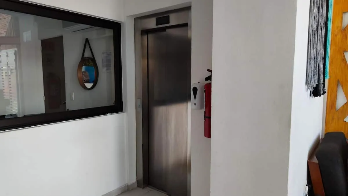 Emiliano42 Suite 101 普拉亚卡门